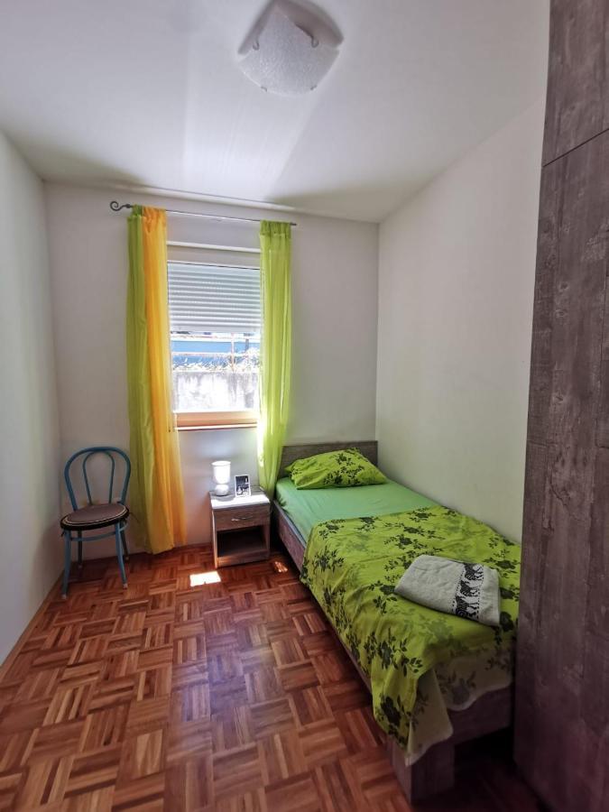 Apartament Omišalj Buitenkant foto